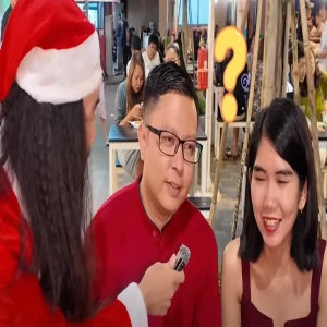 Santa Claus who distributed gifts with the desire to make everyone happy